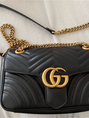 Gucci GG Marmont Black Matelassé Leather Shoulder Bag Gold Hardware Small